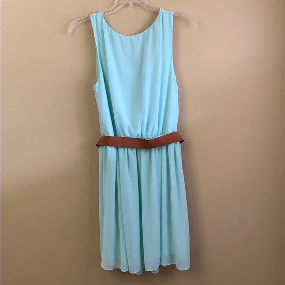 IZ Byer Dress with belt Size L - Picture 2 of 5